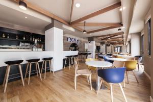 Lounge atau bar di Compostela Suites