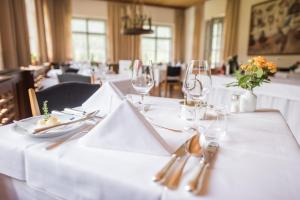 Reštaurácia alebo iné gastronomické zariadenie v ubytovaní Hotel Tre Cime Sesto - Sexten
