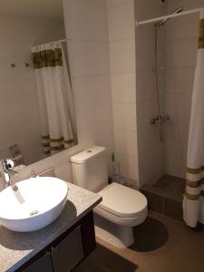 Et badeværelse på Departamento en Reñaca 2D-2B edificio Reñaca Park II