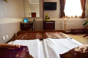 Μια τηλεόραση ή/και κέντρο ψυχαγωγίας στο Garni Hotel Lav
