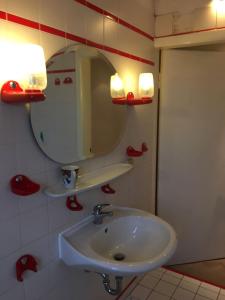 Ett badrum på Rana's Zimmervermittlung 2