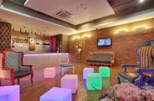 TV a/nebo společenská místnost v ubytování the youniQ Hotel, KLIA T1, KLIA T2