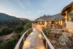 Foto da galeria de Lalibela Game Reserve - Inzolo Lodge em Sidbury