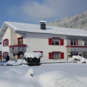 Appartements Gästehaus Monika im Winter