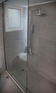 Kúpeľňa v ubytovaní Exceptional Penthouse close to Acropolis Museum by GHH