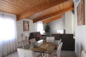 Posedenie v ubytovaní Apartamentos Real Lleida