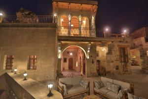 Gallery image of Abu Hayat Cave Suites in Ortahisar