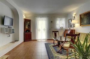 Telewizja i/lub zestaw kina domowego w obiekcie Villa Lucy