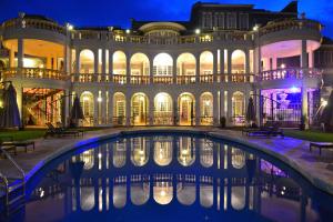 Bazén v ubytování Muthu Sovereign Suites & Spa, Limuru Road, Nairobi nebo v jeho okolí