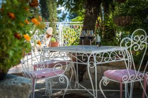 Vonkajšia záhrada v ubytovaní Villa Carmen Rooms & Apartments