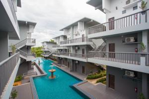 Bazén v ubytování Arawan Beach Resort Krabi nebo v jeho okolí + 37 fotografií