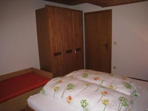 Postel nebo postele na pokoji v ubytování Haus Birgit