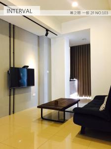 A television and/or entertainment centre at Interval Még 37 kép