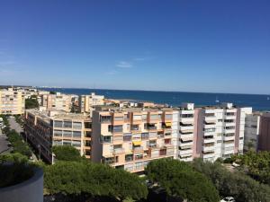 Kraštovaizdis prie apartamentų
