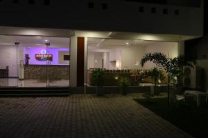 Imagem da galeria de Hikka Regent Hotel em Hikkaduwa