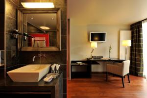 Koupelna v ubytování Hôtel du Théâtre, Boutique Hôtel
