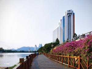 福州市にあるFuzhou Lakeside Hotelのギャラリーの写真