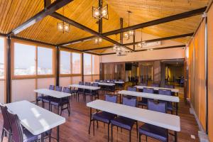 Restoran atau tempat lain untuk makan di Lan Kwai Fong Garden Hotel