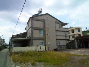 Сградата, в която се намира частната квартира