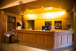 Lounge nebo bar v ubytování Hotel Stadt Peine