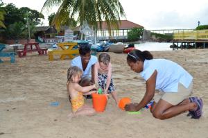 Gestir sem dvelja á Franklyn D Resort & Spa All Inclusive