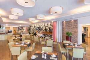 Restauracja lub miejsce do jedzenia w obiekcie Hotel Ploberger