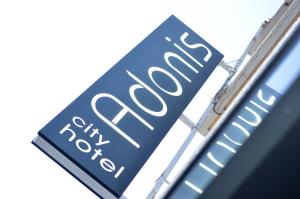 Certifikát, hodnocení, plakát nebo jiný dokument vystavený v ubytování Adonis City Hotel