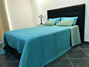 Ένα ή περισσότερα κρεβάτια σε δωμάτιο στο Borda d`Água, Praia da Oura +23 φωτογραφίες