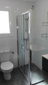 Kúpeľňa v ubytovaní Apartament Nou Fontalba + 17 fotografií