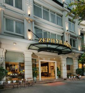 Gallery image of Zephyr Suites Boutique Hotel in Hanoi