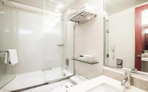 Kylpyhuone majoituspaikassa Hotel Prince Seoul