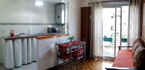 A kitchen or kitchenette at Apart Limay