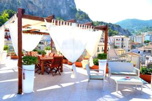 Gallery image of Scirocco in Cefal&ugrave;