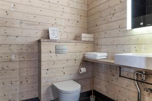 Bathroom sa Lindeborgs Eco Retreat