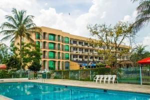 Bassein majutusasutuses Lake View Resort Hotel või selle lähedal