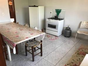 Gallery image of Apartamento Quadros in Machadinho +18 photos