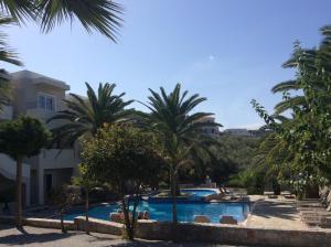 Bazén v ubytovaní Maria Suites alebo v jeho blízkosti