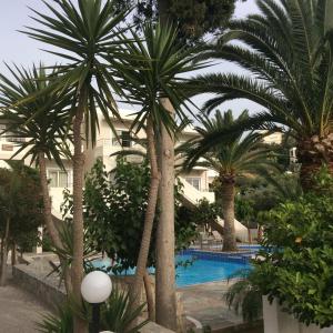 Bazén v ubytovaní Maria Suites alebo v jeho blízkosti