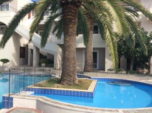 Bazén v ubytovaní Maria Suites alebo v jeho blízkosti