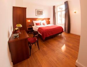 Ein Bett oder Betten in einem Zimmer der Unterkunft Pension VILLA KLEINE WARTBURG