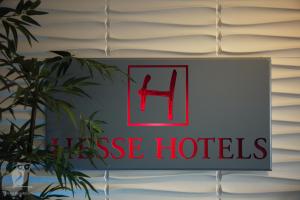 Majutusasutuses Hotel Quickborn & Gästehaus Hesse olev sertifikaat, autasu, silt või muu dokument