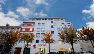 Budova, kde se aparthotel nachází
