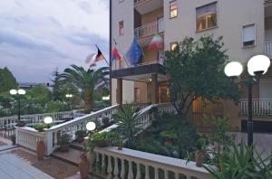 Fotografie z fotogalerie ubytování Hotel Ristorante la Siesta v destinaci Pietrapaola + 29 fotografií