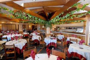 Un restaurante o sitio para comer en Carlit