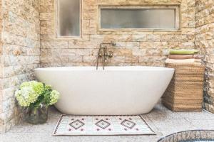 Gallery image of A Priori Villa Ubud in Ubud