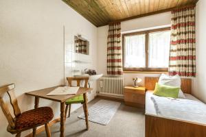 Posedenie v ubytovaní Appartement Landhaus Einsiedler