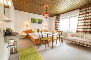 Posteľ alebo postele v izbe v ubytovaní Appartement Landhaus Einsiedler