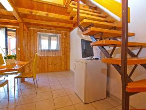TV a/nebo společenská místnost v ubytování Apartment Mitar 1271