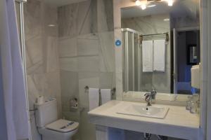 Kép Apartahotel Villa de Parla szállásáról Parlában a galériában