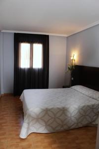 Kép Apartahotel Villa de Parla szállásáról Parlában a galériában